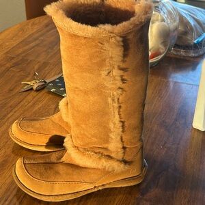 Born Tan Shearling Footwear